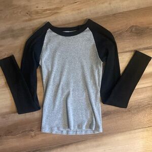 Brandy Melville (John Galt collection) long sleeve top. Size small. Black/gray.